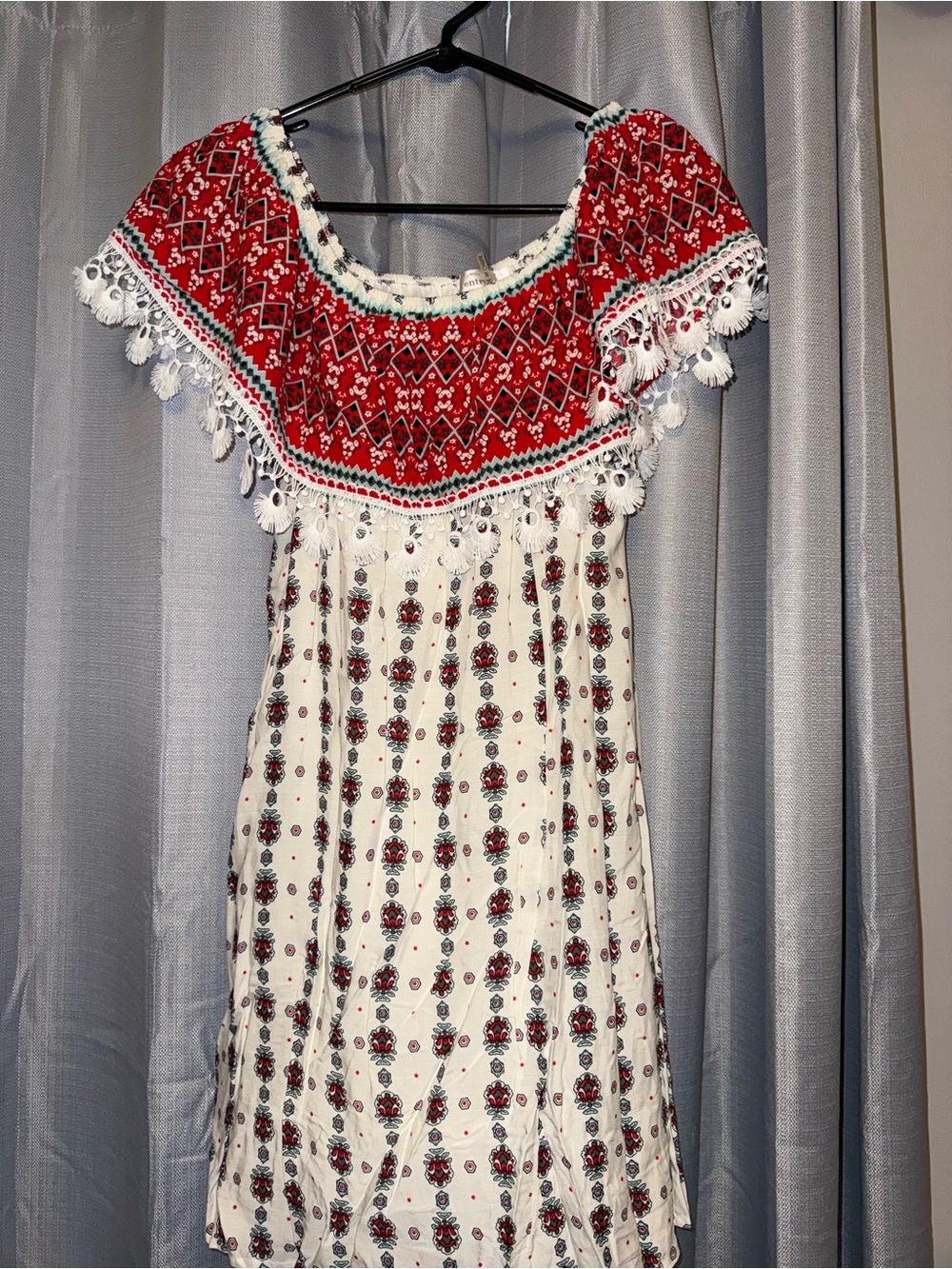 entro Red & White Off-Shoulder Bohemian Dress